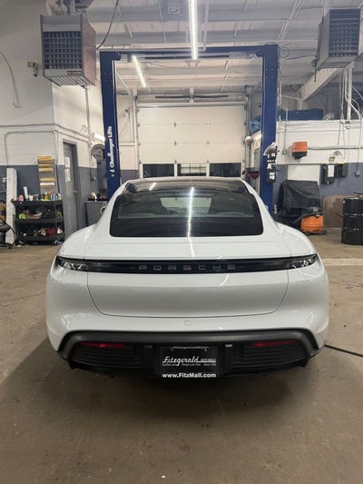 2022 Porsche Taycan Base