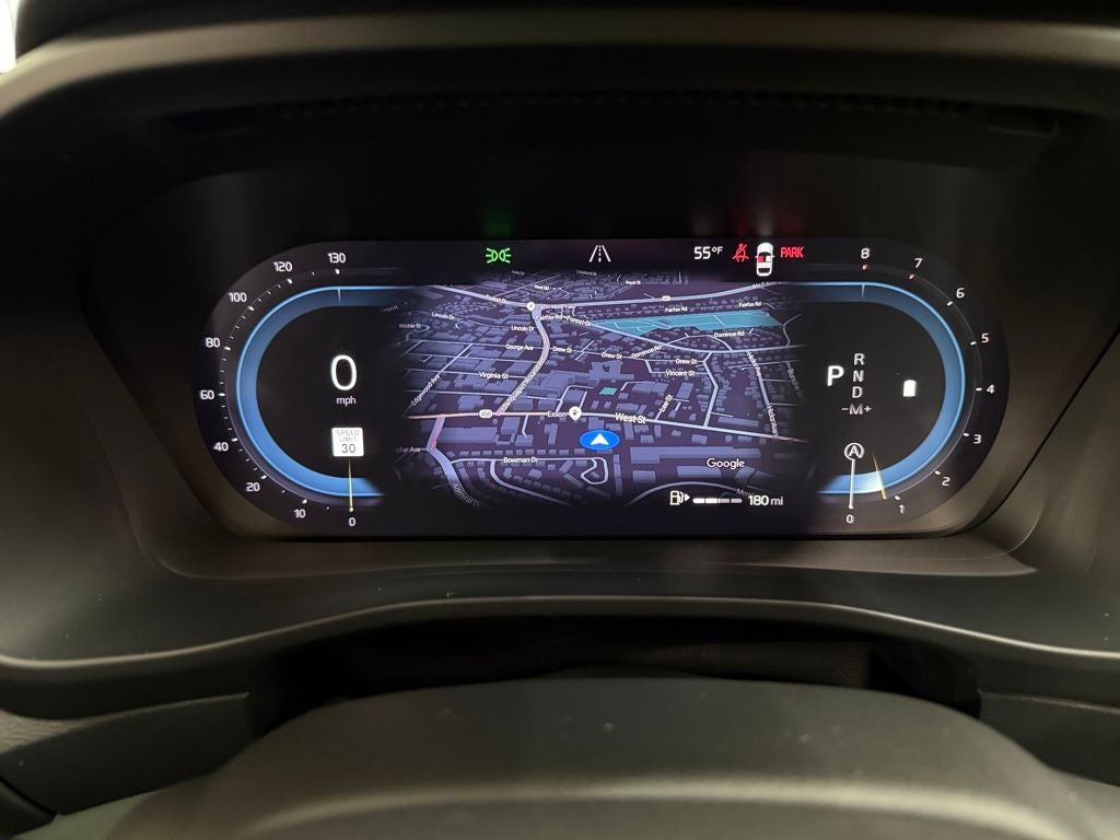 2025 Volvo XC40 B5 Plus Dark Theme