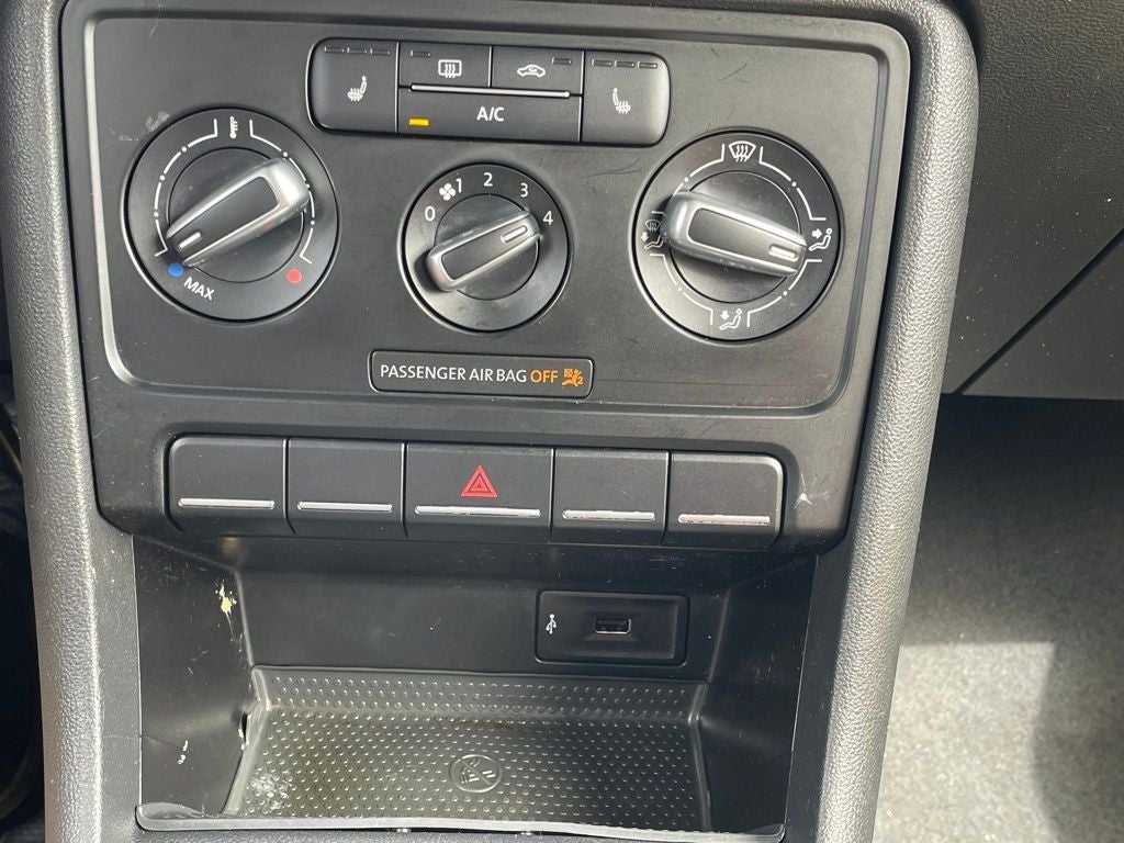 2017 Volkswagen Beetle 1.8T Classic