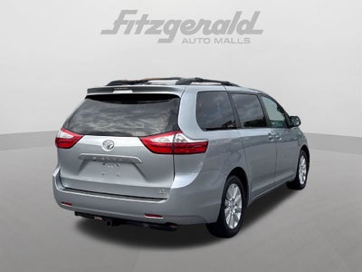 2015 Toyota Sienna LE 7 Passenger
