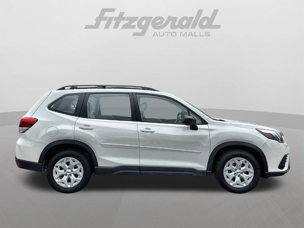 2023 Subaru Forester Base