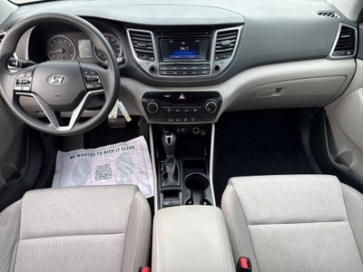 2016 Hyundai Tucson SE