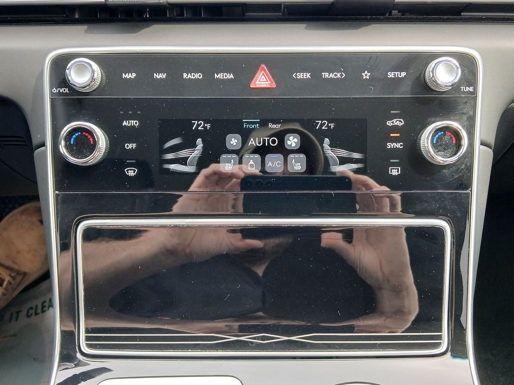 2025 Genesis GV80 2.5T