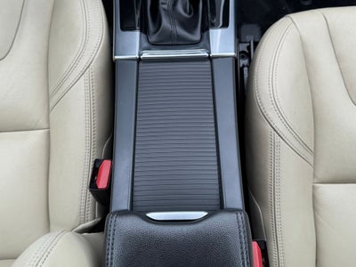 2016 Volvo XC60 T5 Platinum