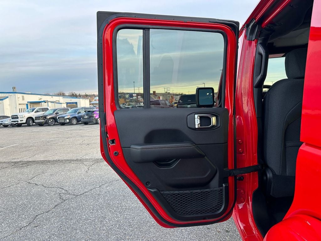 2025 Jeep Wrangler Sahara
