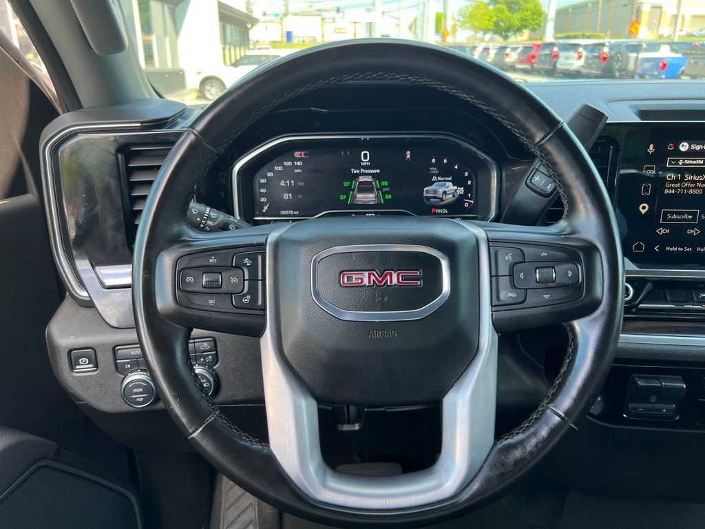 2025 GMC Sierra SLT