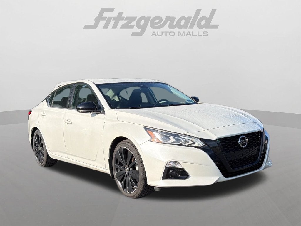 2022 Nissan Altima SR