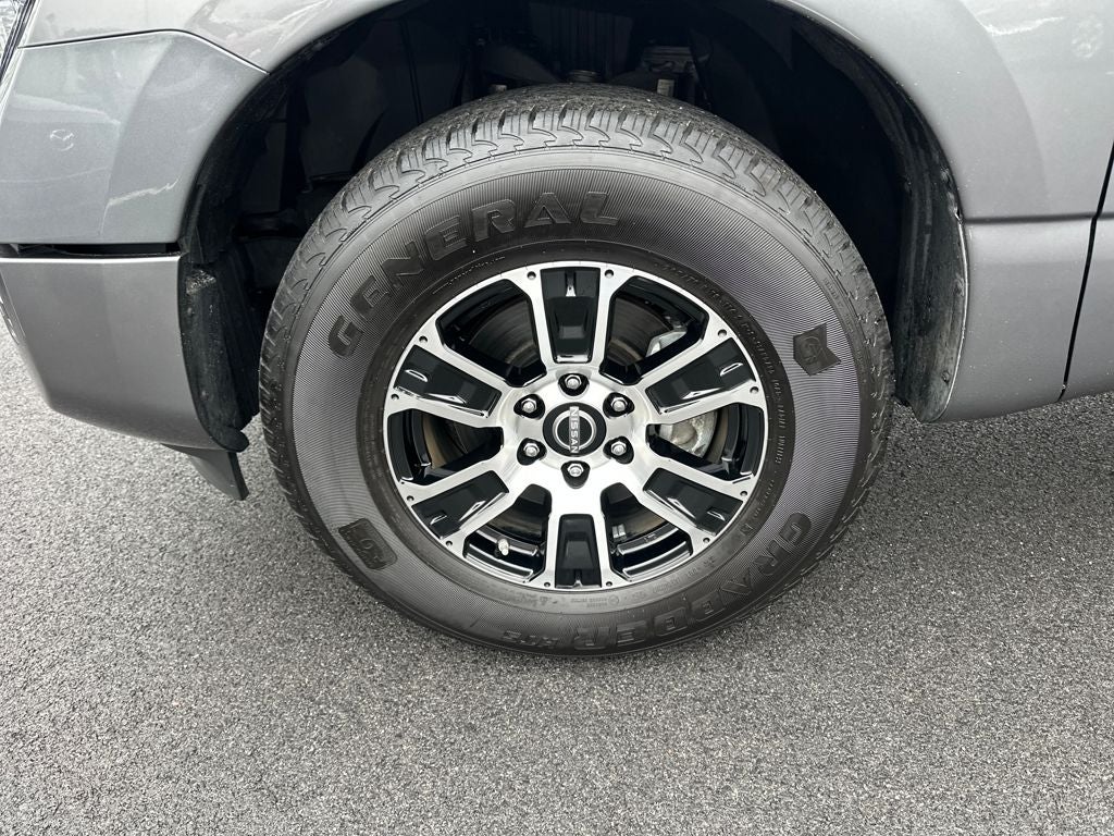 2024 Nissan Titan SV