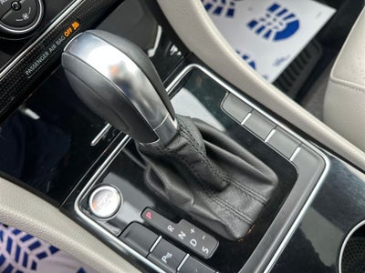 2019 Volkswagen Passat 2.0T SE R-Line