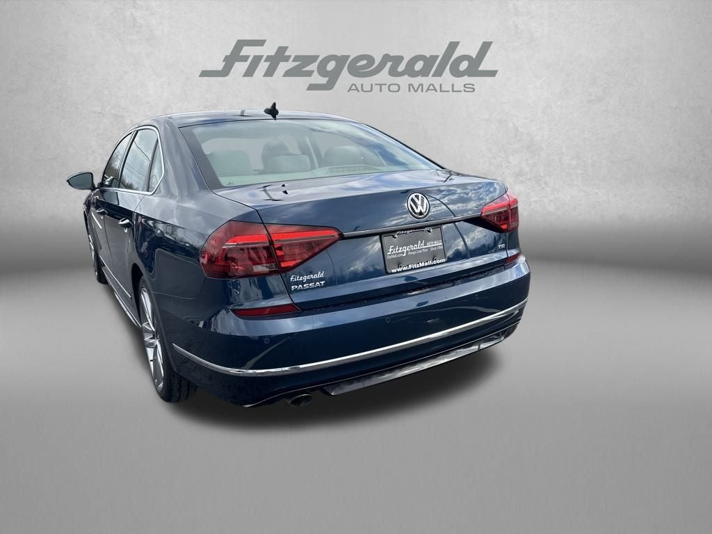 2019 Volkswagen Passat 2.0T SE R-Line
