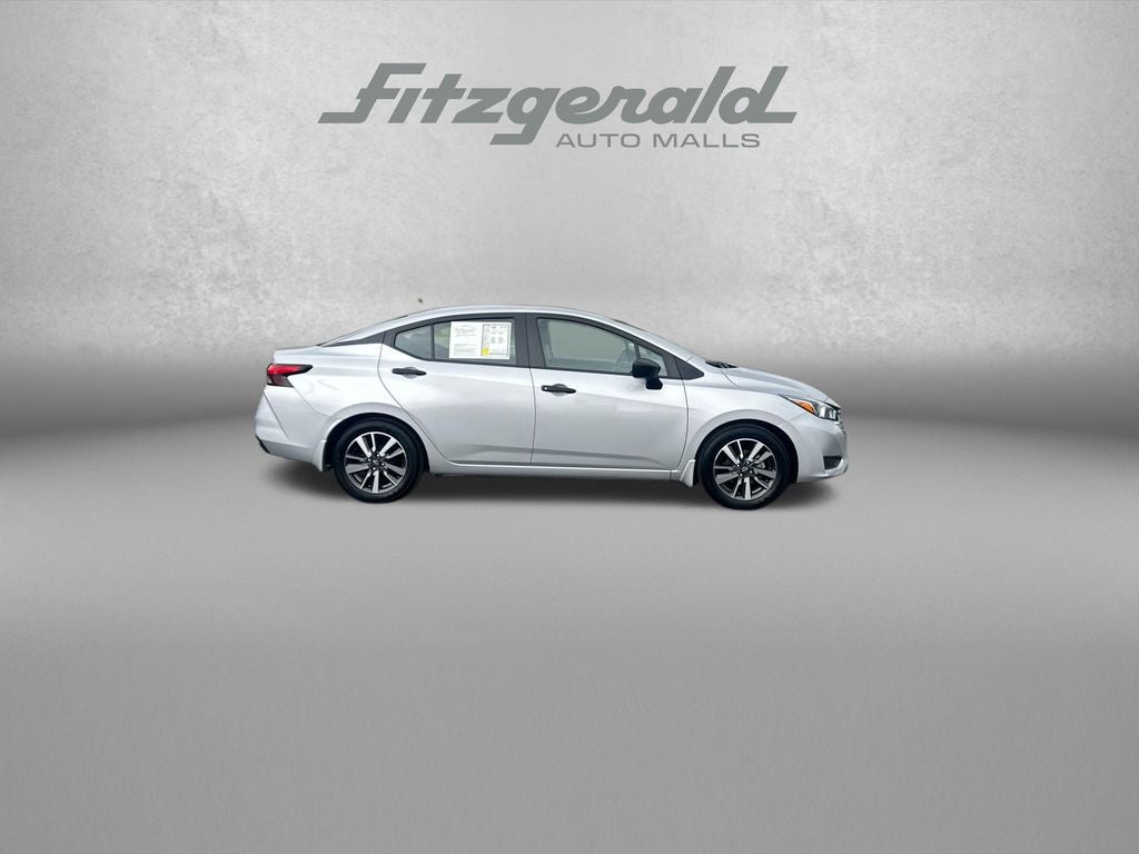 2024 Nissan Versa 1.6 S