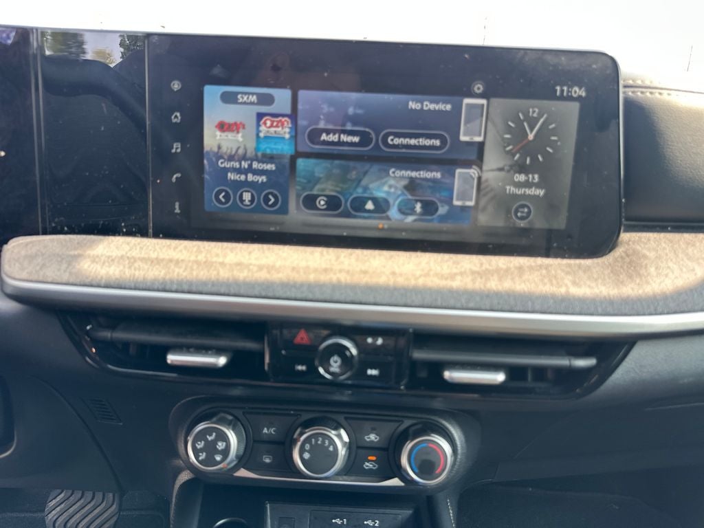 2025 Nissan Kicks MPV SV