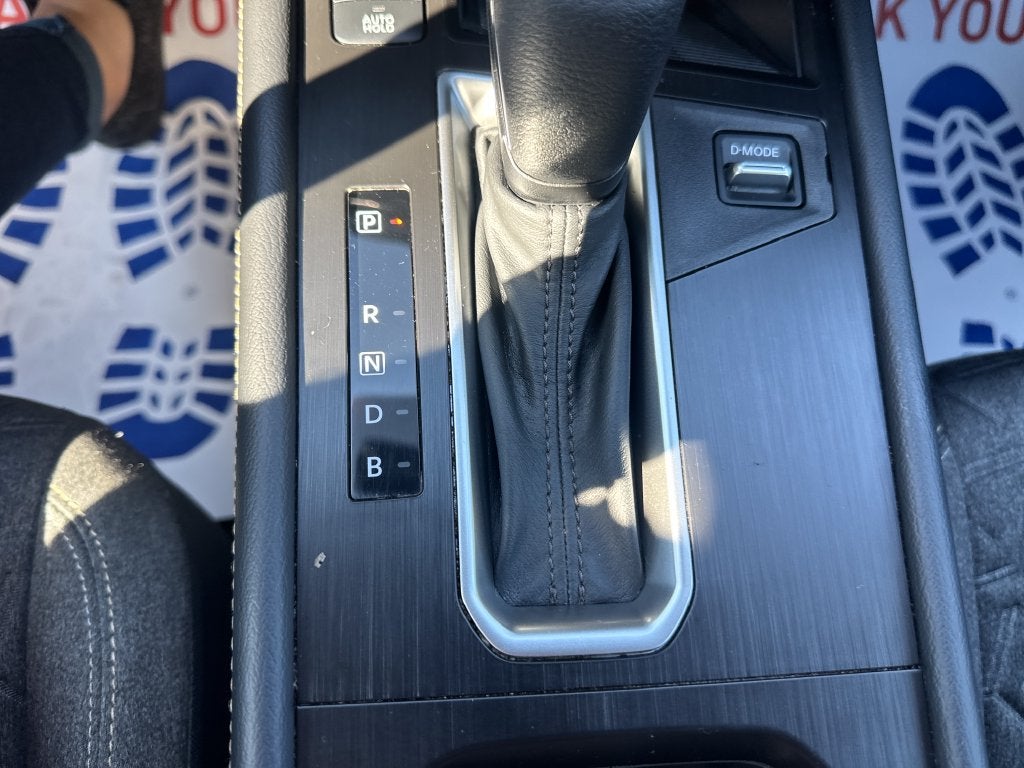 2025 Nissan Kicks MPV SV