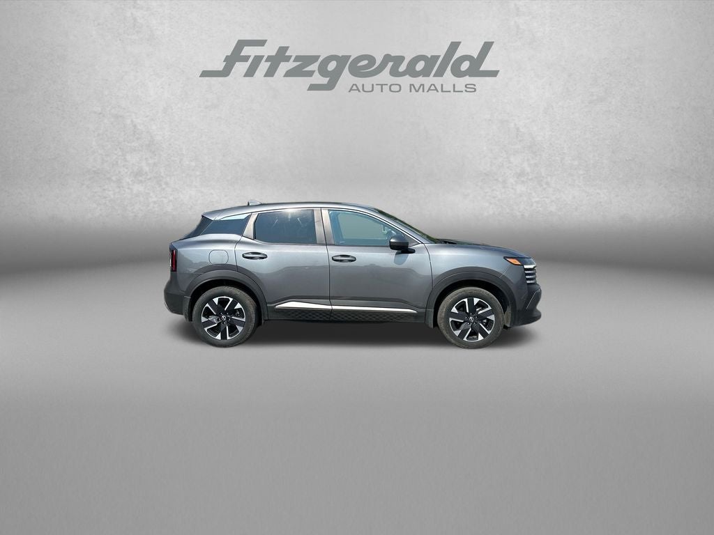 2025 Nissan Kicks MPV SV