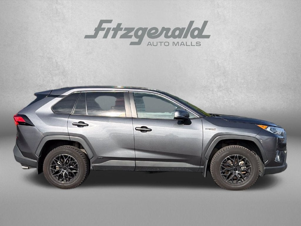 2021 Toyota RAV4 Hybrid XLE