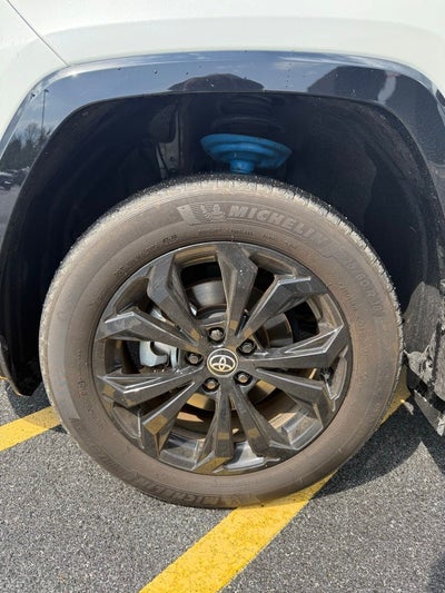 2022 Toyota RAV4 HYBRID SE