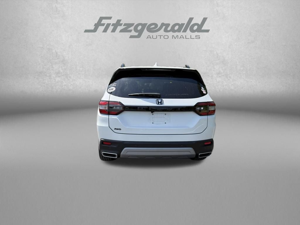 2024 Honda Pilot Touring