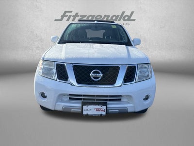 2012 Nissan Pathfinder LE