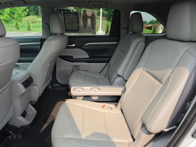 2019 Toyota Highlander Limited Platinum