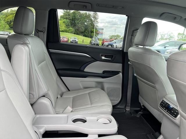 2019 Toyota Highlander Limited Platinum