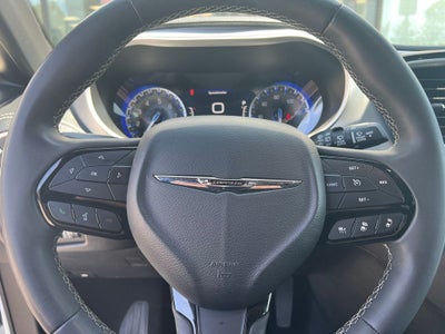 2024 Chrysler Pacifica Touring