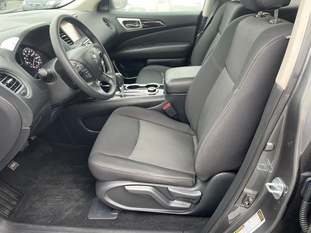 2019 Nissan Pathfinder S