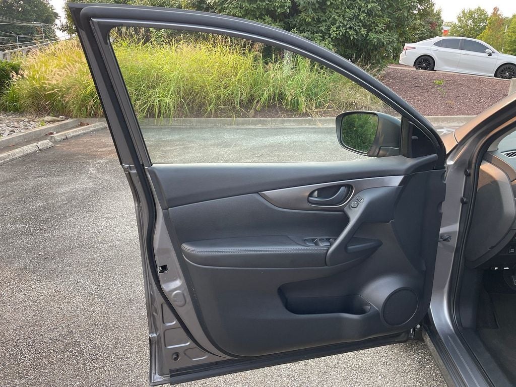 2022 Nissan Rogue Sport S