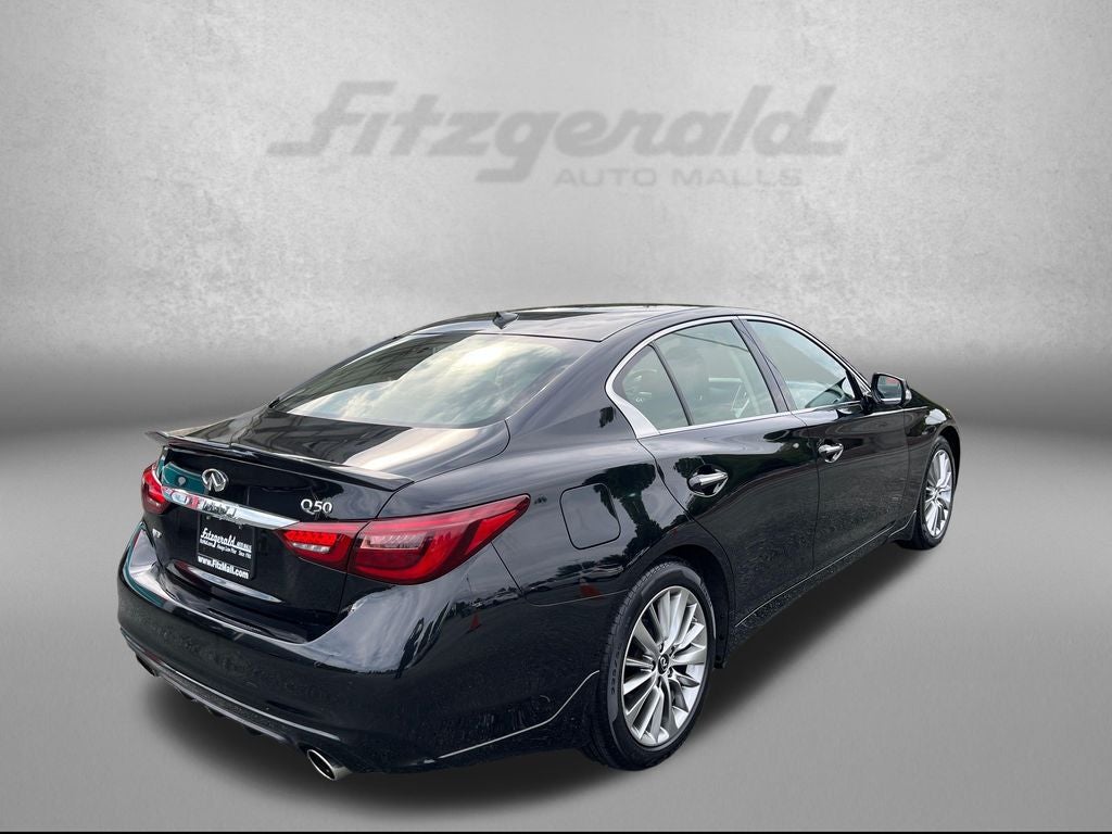 2022 INFINITI Q50 LUXE