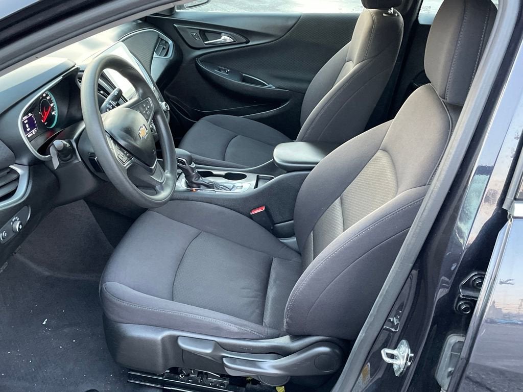 2023 Chevrolet Malibu LS