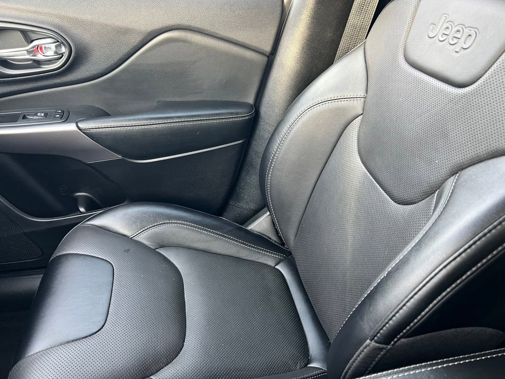 2022 Jeep Cherokee Latitude Lux