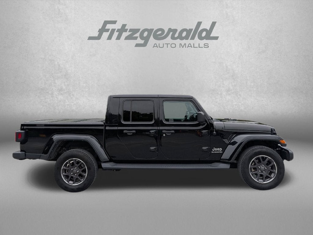 2022 Jeep Gladiator Overland