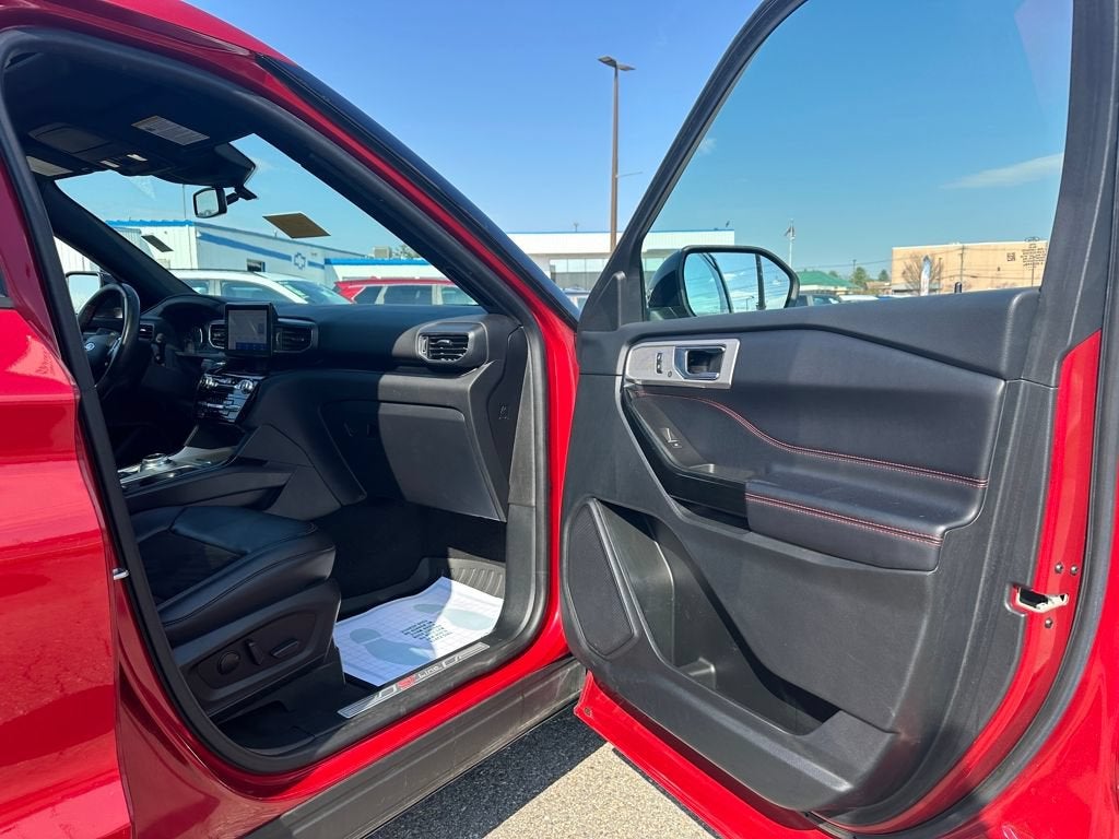 2022 Ford Explorer ST-Line