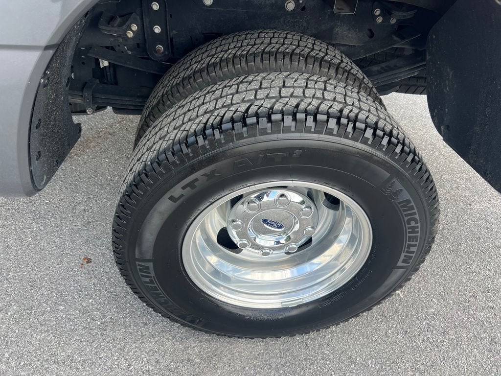 2023 Ford Super Duty F-350 DRW XL