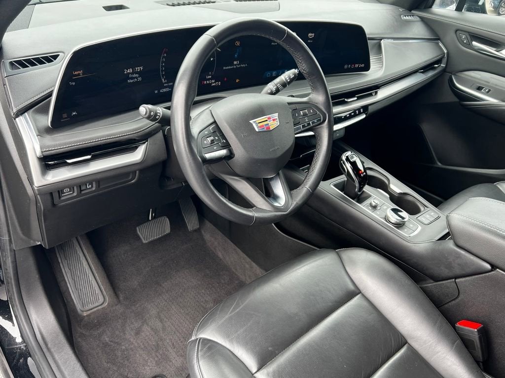 2024 Cadillac XT4 Premium Luxury