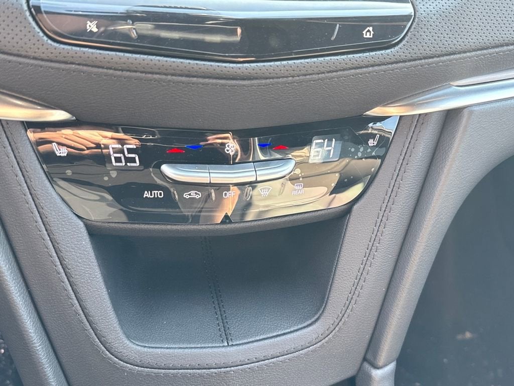 2026 Cadillac XT5 Luxury