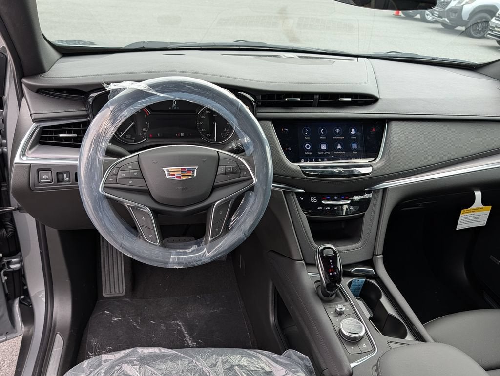 2026 Cadillac XT5 Luxury