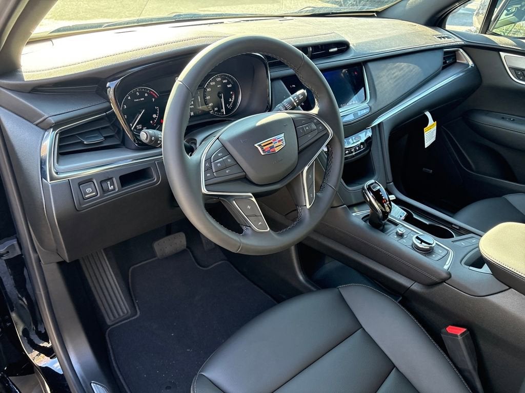 2026 Cadillac XT5 Luxury