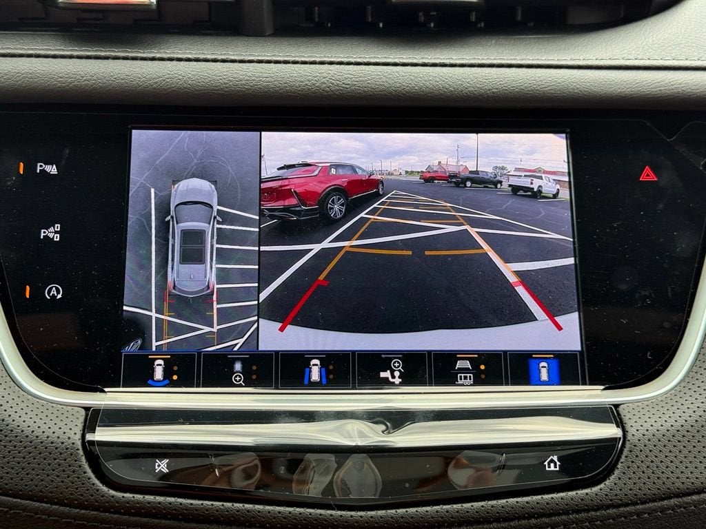 2026 Cadillac XT5 Sport