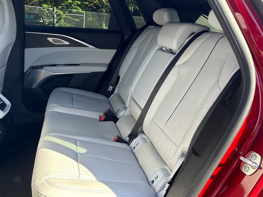 2026 Cadillac LYRIQ Premium Luxury