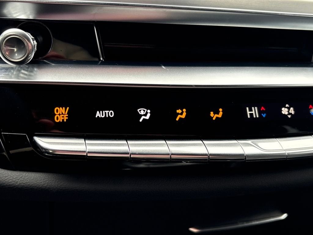 2025 Cadillac LYRIQ Luxury 2