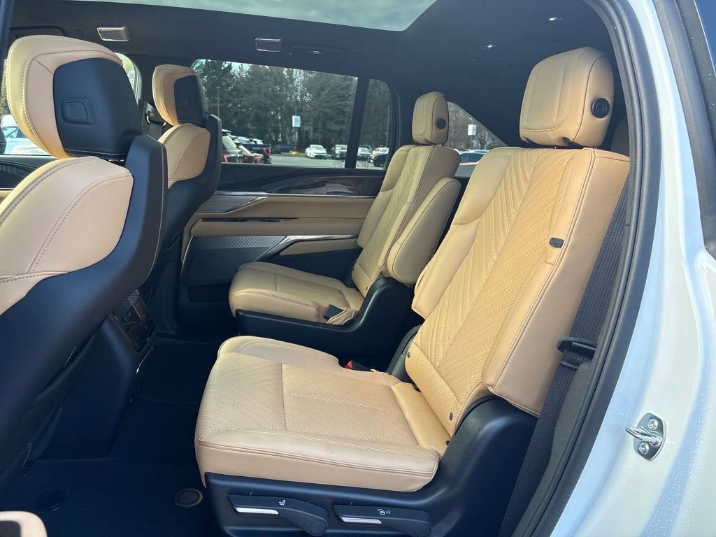 2025 Cadillac ESCALADE IQ Sport 2