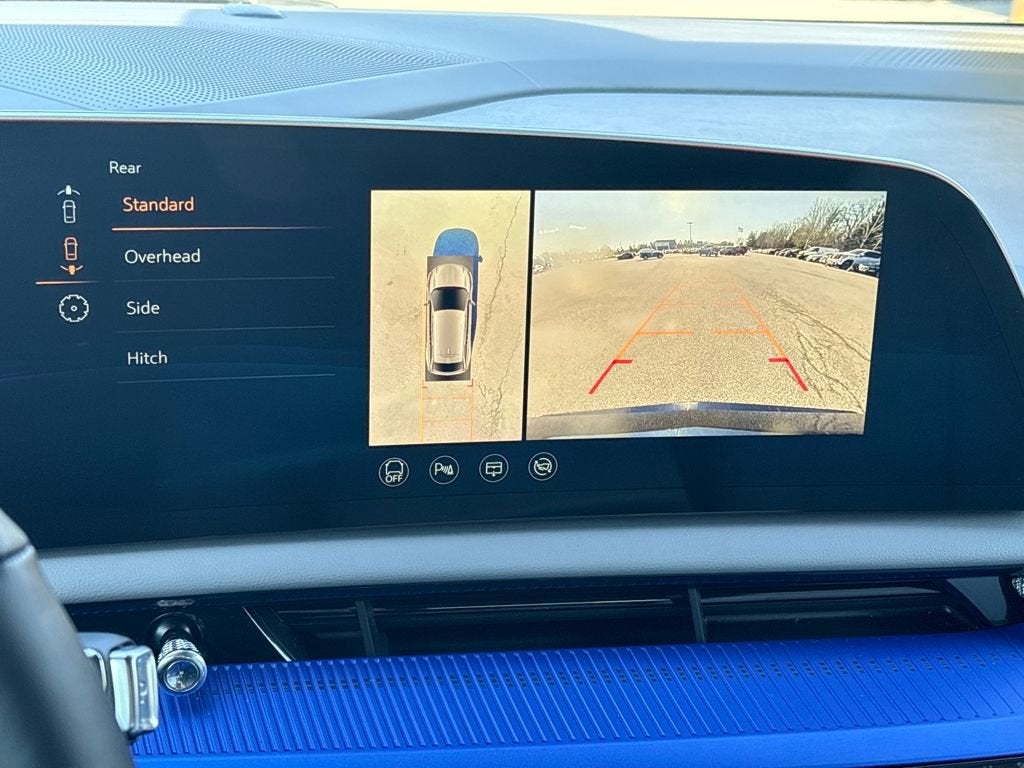 2025 Cadillac OPTIQ Luxury 1