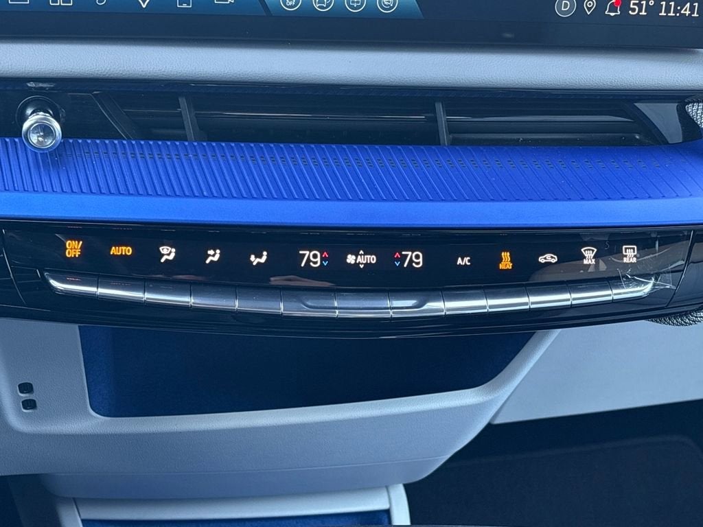 2025 Cadillac OPTIQ Luxury 1