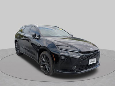 2025 Toyota Crown Signia XLE