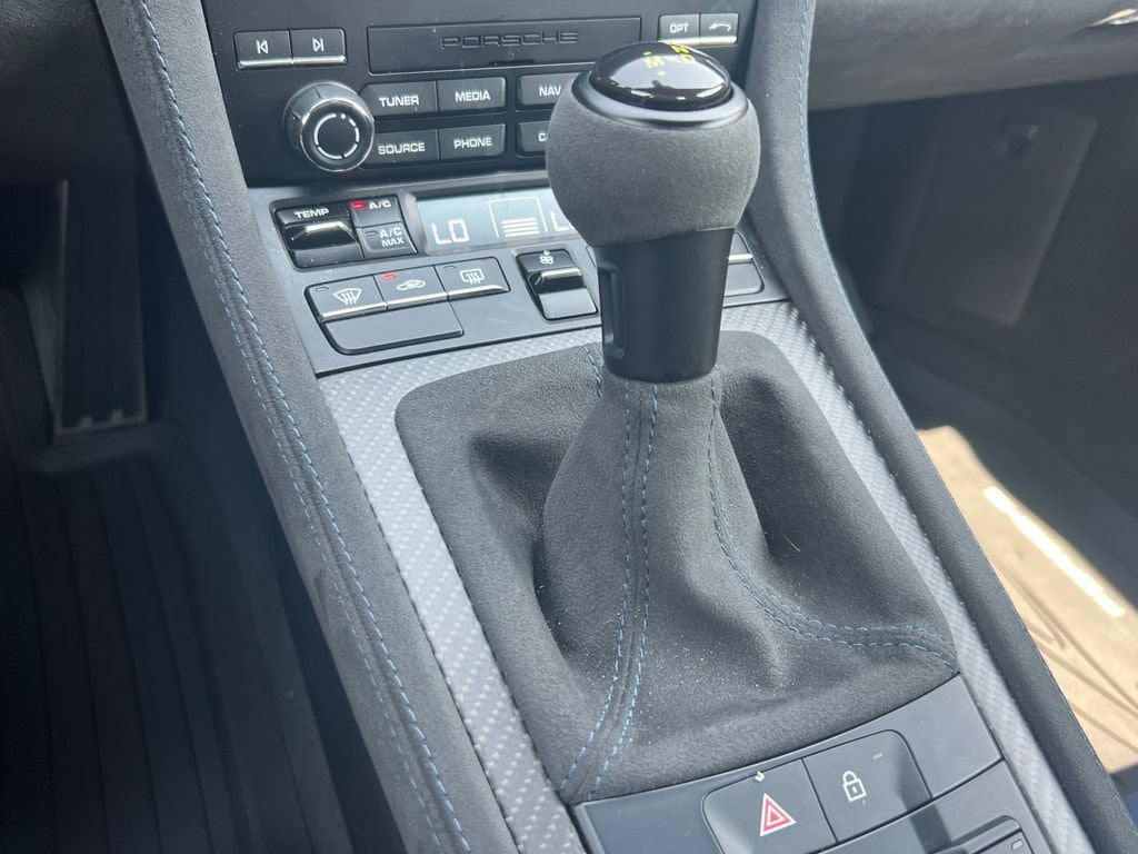 2025 Porsche 718 Cayman GT4 RS