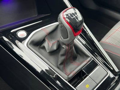 2024 Volkswagen Golf GTI 380 SE