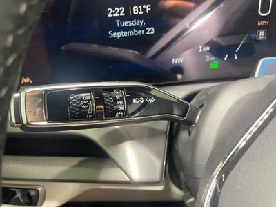 2026 Cadillac VISTIQ Luxury