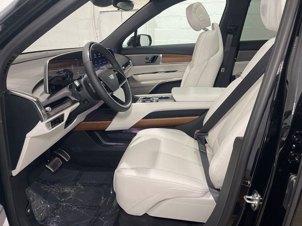 2026 Cadillac VISTIQ Luxury