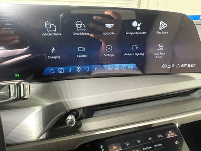 2026 Cadillac VISTIQ Luxury