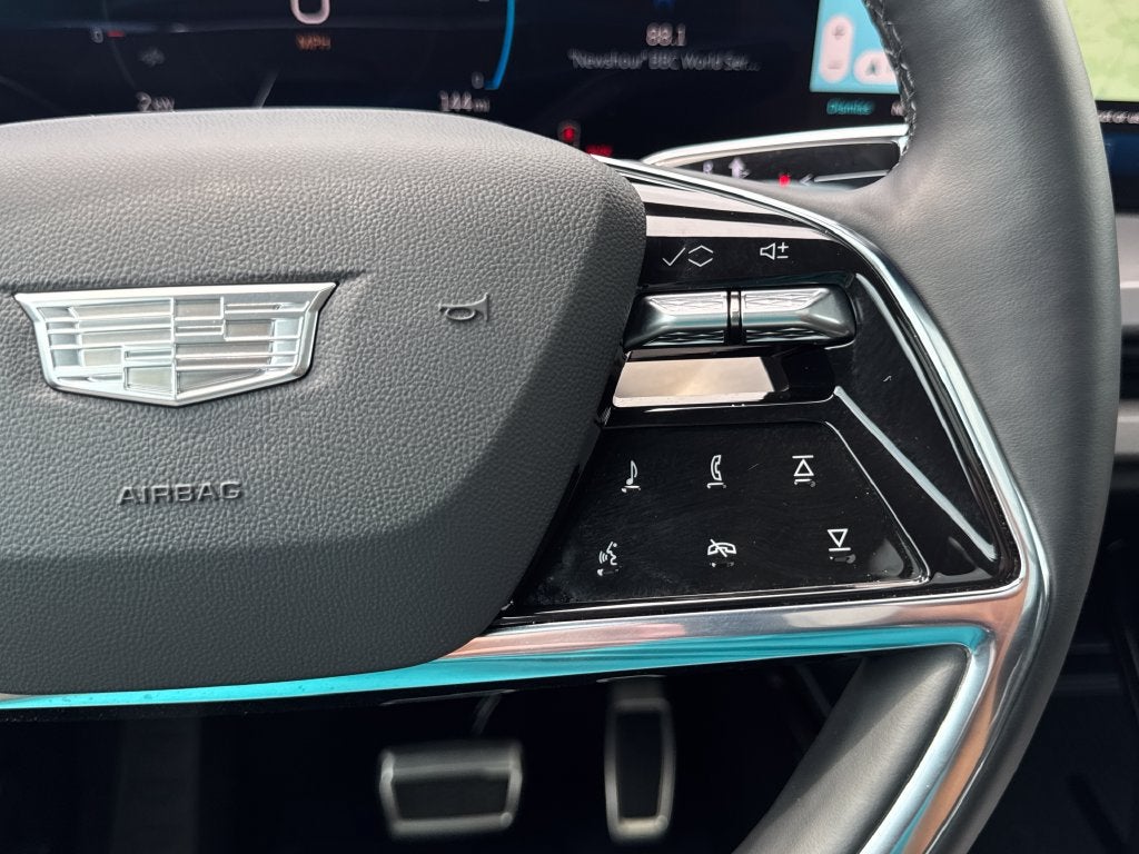 2026 Cadillac VISTIQ Luxury